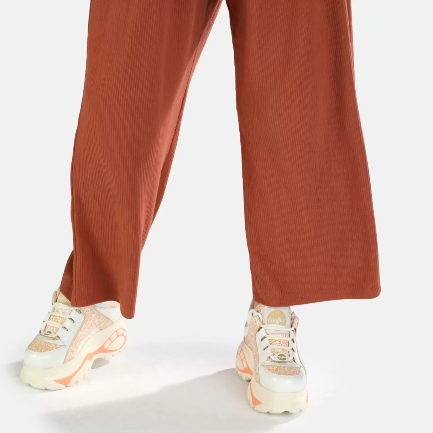 Shop Classic Sneaker Low Leather Women Classics