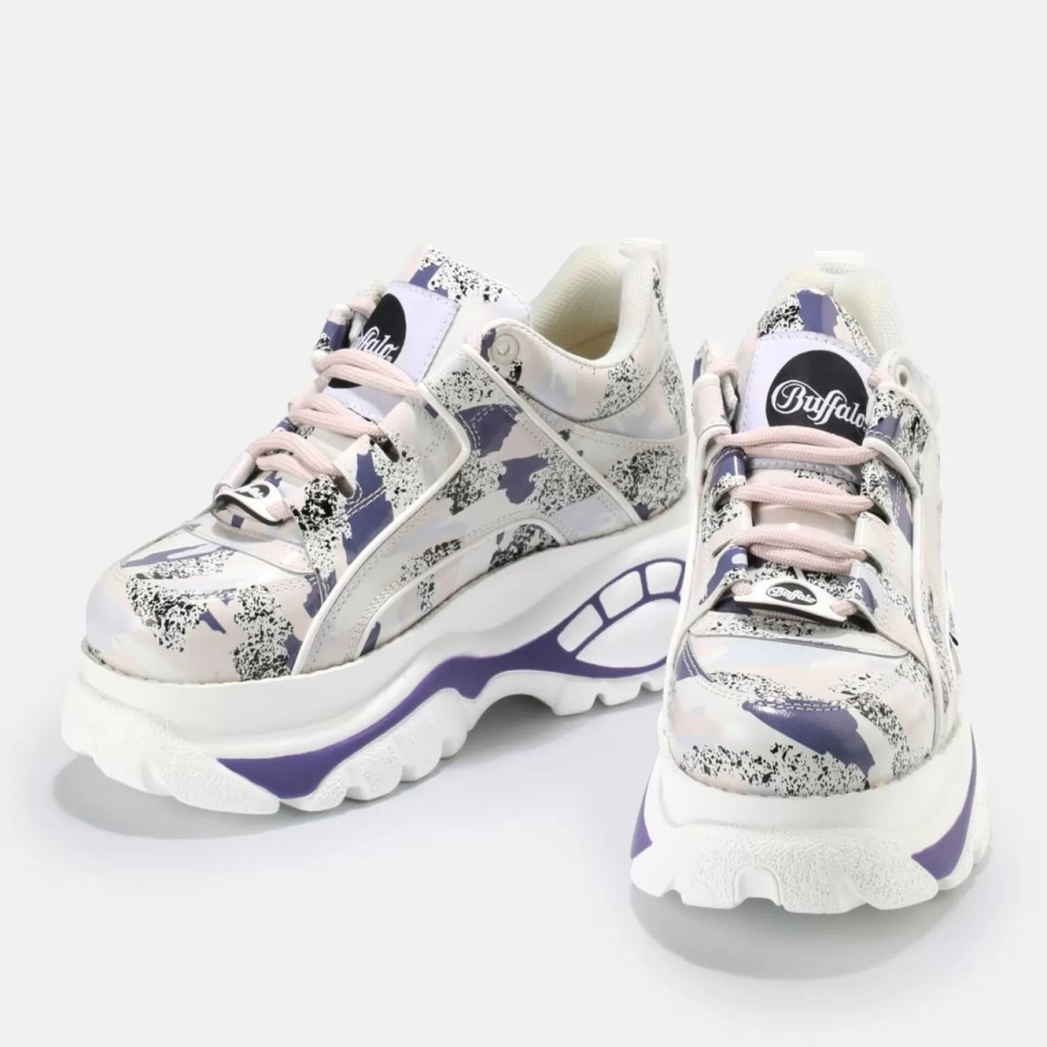 classic_sneaker_low_leather_3-4.webp Cheap Classic Sneaker Low Leather Women Classics