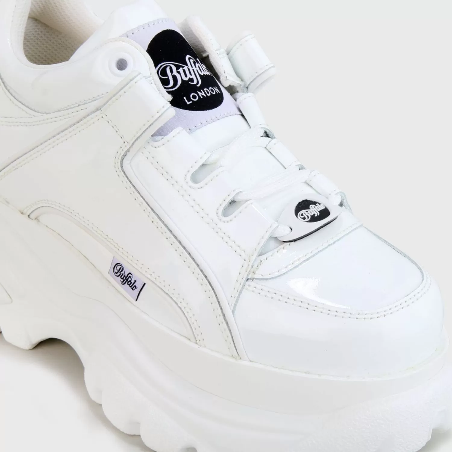 classic_sneaker_low_patent_leather_2-1.webp Fashion Classic Sneaker Low Patent Leather Women Classics
