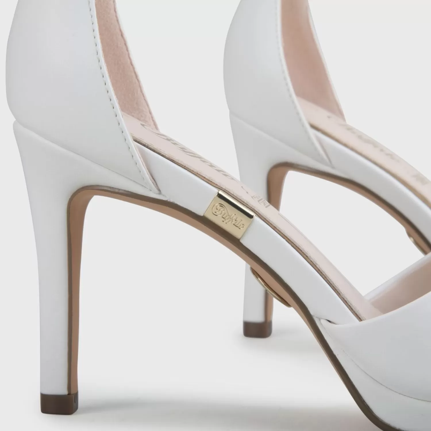 ronja_heeled_sandal_7.webp New Ronja Heeled Sandal Women Occasion Shoes